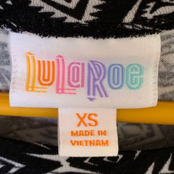 LuLaRoe Black & White Geometric Print High-Low Hem Dress XS Relaxed Fit - Picture 2 of 9